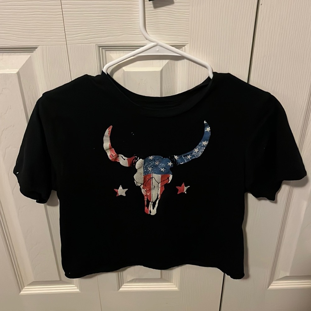 Cropped black American flag tee